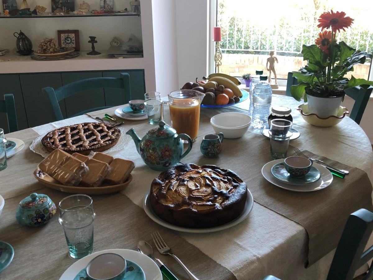 B&B La Palma San Costanzo Bagian luar foto