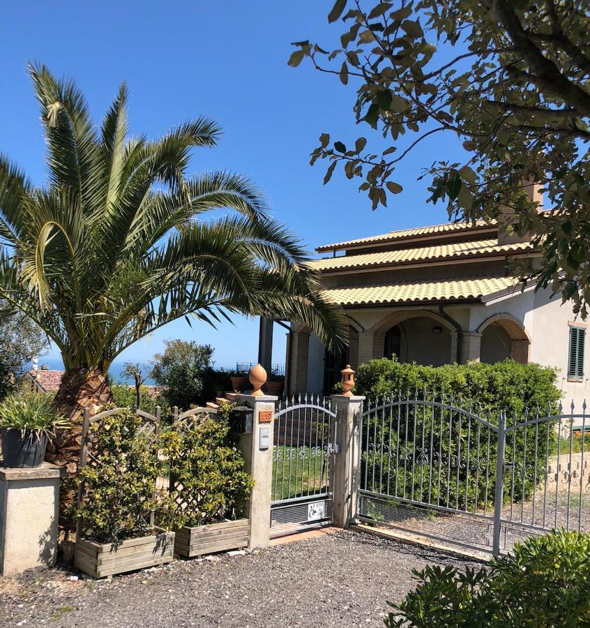 B&B La Palma San Costanzo Bagian luar foto